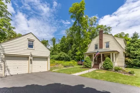 83 Decker Pond Rd, Green Twp, NJ 07821