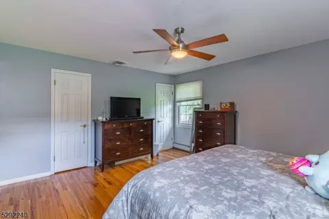 15 Patton Ct, Wayne, NJ 07470 photo 16