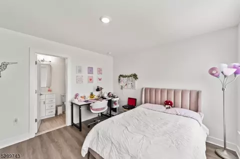 47 E Hartwick Dr, Skillman, NJ 08558 photo 24