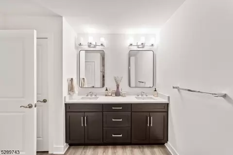 47 E Hartwick Dr, Skillman, NJ 08558 photo 22