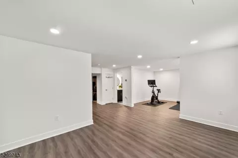 47 E Hartwick Dr, Skillman, NJ 08558 photo 31