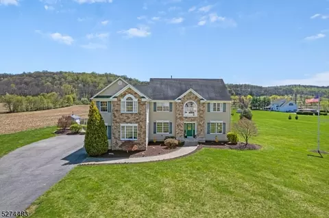 8 Bryan Rd, Washington, NJ 07882 photo 2