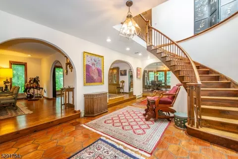 25 Shoshone Trl, Wayne, NJ 07470 photo 20