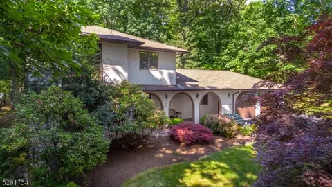 25 Shoshone Trl, Wayne, NJ 07470 photo 42