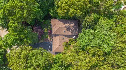 25 Shoshone Trl, Wayne, NJ 07470 photo 39