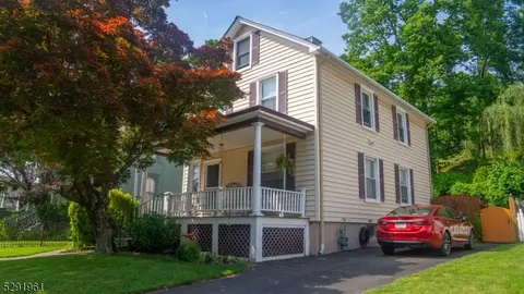 15 S Main St, Stockton, NJ 08559