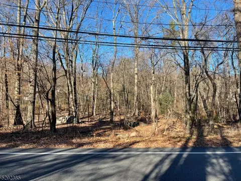 628-630 Lake Shr, West Milford Twp, NJ 07421