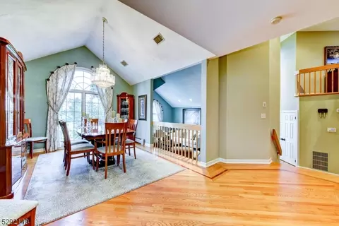 27 Prospect Rd, Wayne, NJ 07470 photo 11