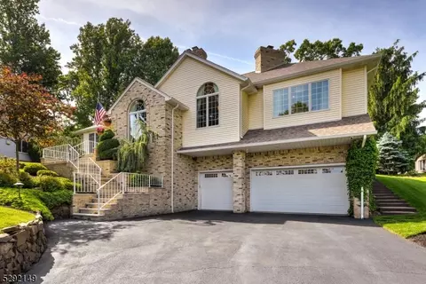27 Prospect Rd, Wayne, NJ 07470 photo 2