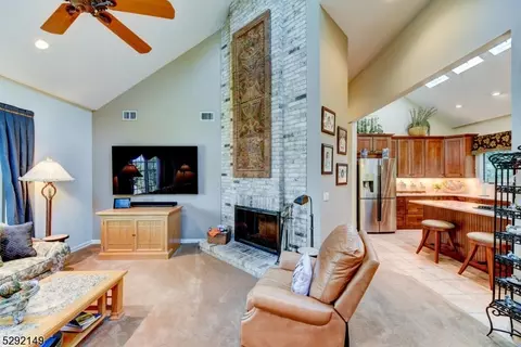 27 Prospect Rd, Wayne, NJ 07470 photo 22