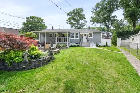 25 Hamil Ct, Clifton, NJ 07013