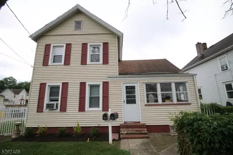 3 Oak St, East Brunswick, NJ 08816
