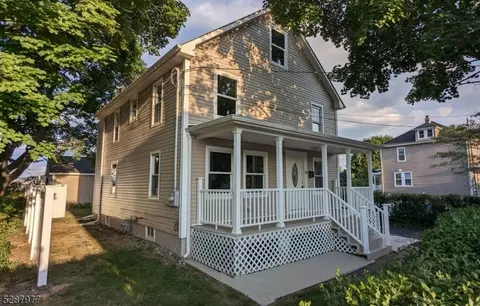 32 Trenton St, Dover, NJ 07801