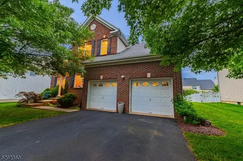 48 Winding Way, Princeton, NJ 08540