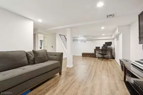 876 Ridgewood Rd, Millburn, NJ 07041 photo 36