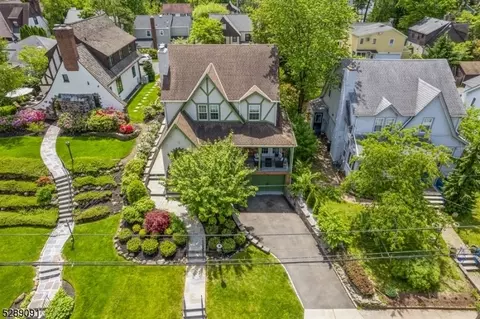 876 Ridgewood Rd, Millburn, NJ 07041