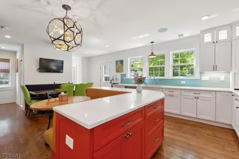 876 Ridgewood Rd, Millburn, NJ 07041 photo 16
