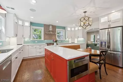 876 Ridgewood Rd, Millburn, NJ 07041 photo 13