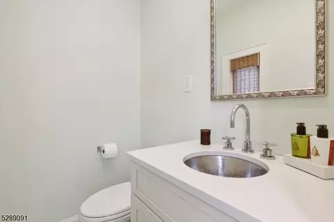876 Ridgewood Rd, Millburn, NJ 07041 photo 22