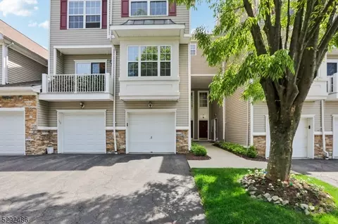 152 Vista Ter, Pompton Lakes, NJ 07442