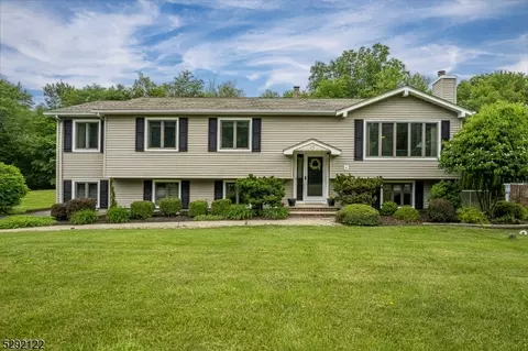 48 Corey Rd, Mount Olive, NJ 07836
