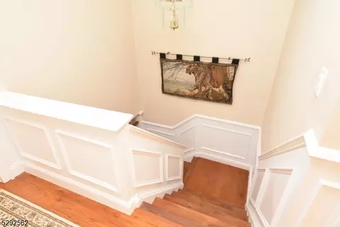 33 Upperbrook Ct, Parlin, NJ 08859 photo 17