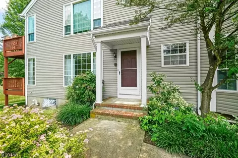 184 Aster Ct #184, Whitehouse Station, NJ 08889