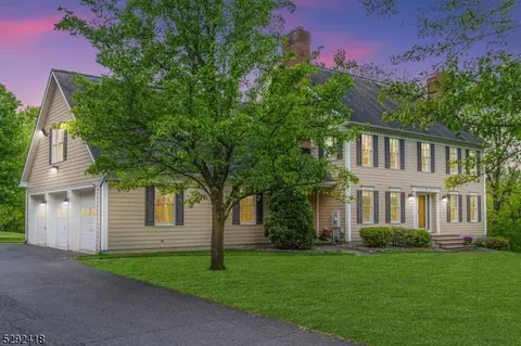 3 Mowder Rd, Washington, NJ 07882