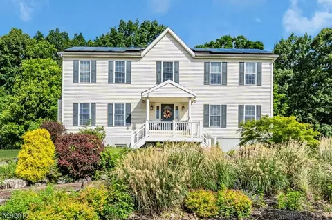 33 Anderson Rd, Wharton, NJ 07885