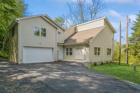 200 Lake Wallkill Rd, Sussex, NJ 07461