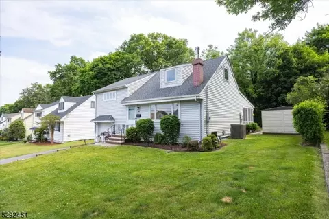 74 Karen Dr, Clifton, NJ 07013