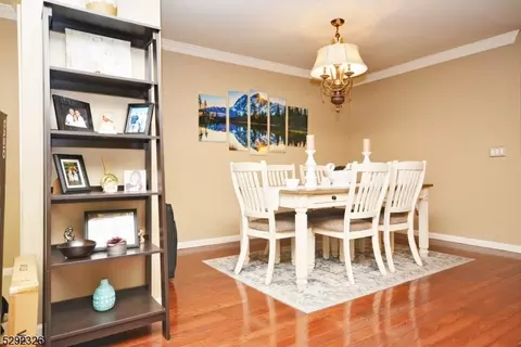 20 Commonwealth Dr, Basking Ridge, NJ 07920 photo 4