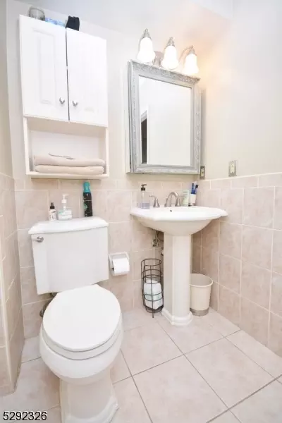 20 Commonwealth Dr, Basking Ridge, NJ 07920 photo 19