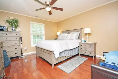 20 Commonwealth Dr, Basking Ridge, NJ 07920 photo 11