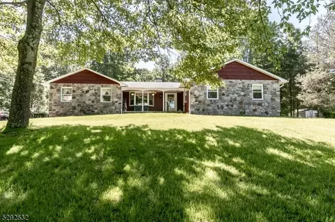 58 Stony Brook Rd, Blairstown, NJ 07825