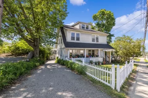 264 Pompton Ave, Cedar Grove, NJ 07009