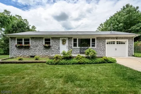 119 Mount Grove Rd, Califon, NJ 07830