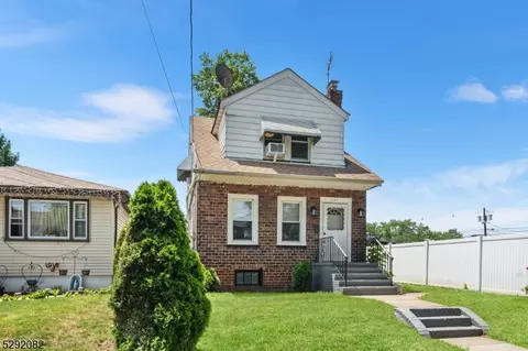 1137 Walnut St, Linden, NJ 07036