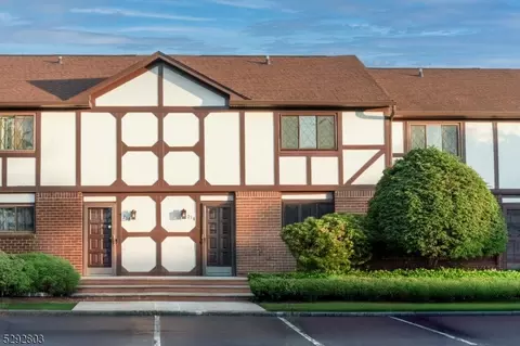 258 Wildflower Ln, Hillsborough, NJ 08844