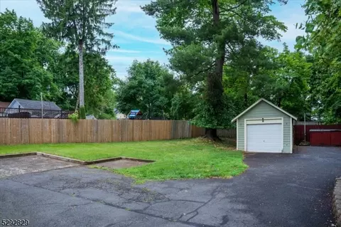 965 Prospect Ave, Plainfield, NJ 07060 photo 4