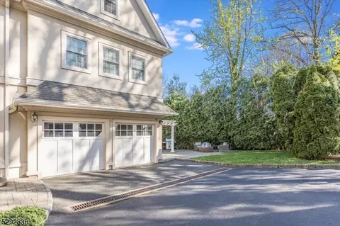 7 Christopher Ct, Montclair, NJ 07042 photo 47