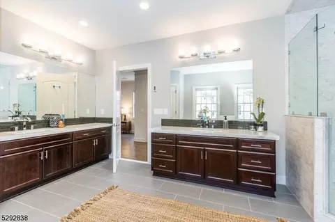 7 Christopher Ct, Montclair, NJ 07042 photo 40