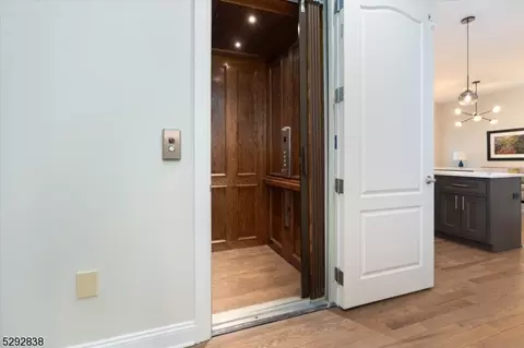 7 Christopher Ct, Montclair, NJ 07042 photo 30