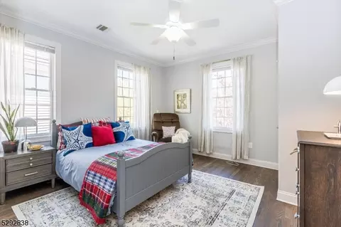 7 Christopher Ct, Montclair, NJ 07042 photo 42