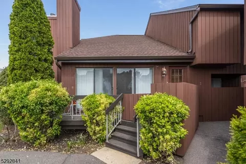 57 Taurus Dr #3D, Hillsborough, NJ 08844