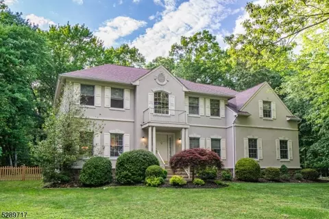3 Crescent Ridge Rd, Boonton, NJ 07005
