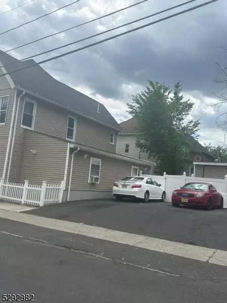 954 W 4th St, Plainfield, NJ 07063 photo 3