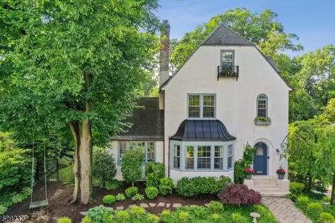 148 Christopher St, Montclair, NJ 07042