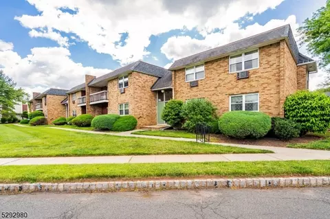 798 Eves Dr #1L, Hillsborough, NJ 08844