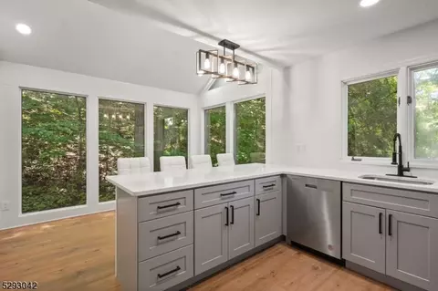 4 Village Way #7, Vernon, NJ 07462